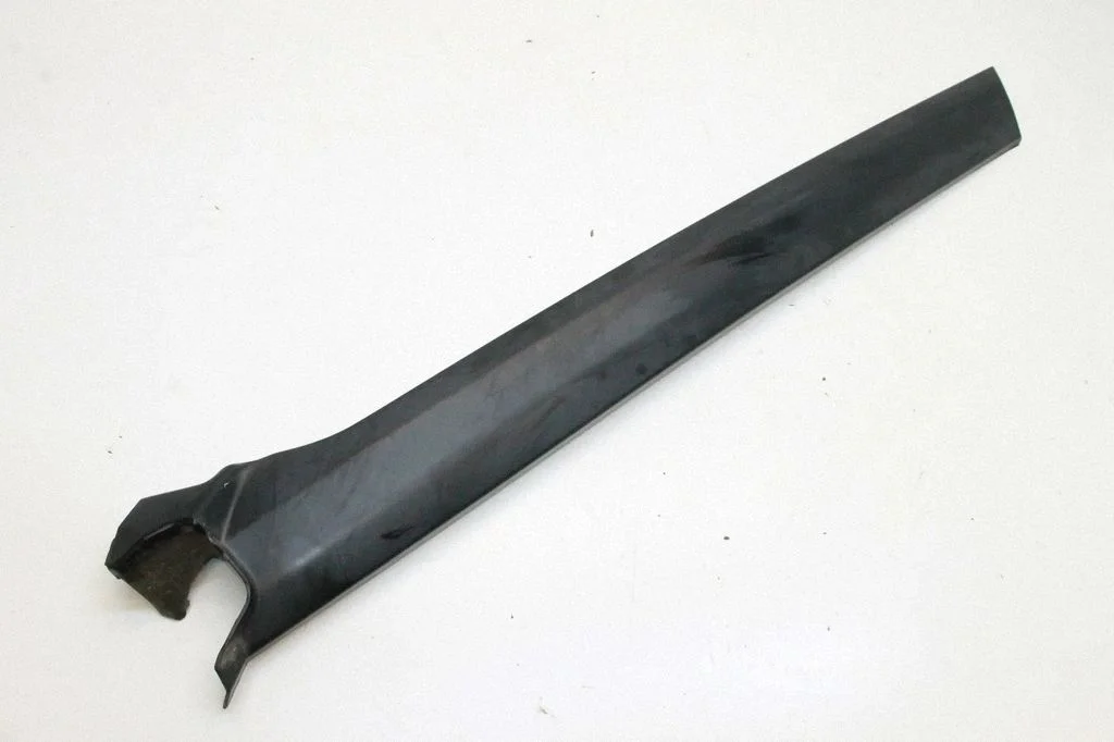 Vējstikla apdare – Land Rover Discovery 4 - LR4 (2010-2016)