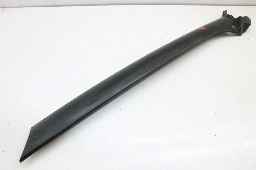 Windshield trim – Land Rover Range Rover Sport L320 (2005-2013)