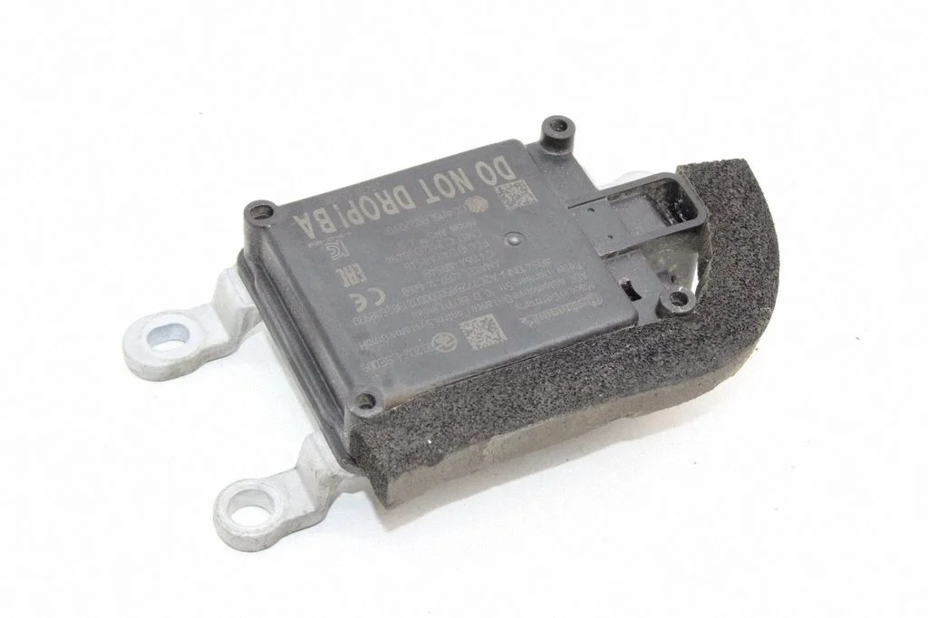 Distronic radars – Nissan Leaf II (ZE1) (2017-2025)