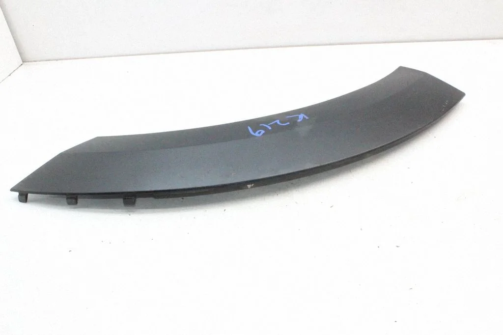 Moldings uz aizmugurējā spārna – Mini Cooper Countryman R60 (2011-2016)