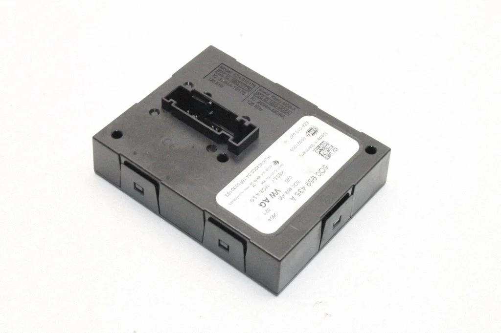 Võtmeta süsteemi KESSY (keyless) juhtplokk/moodul – Volkswagen e-Golf (2014-)
