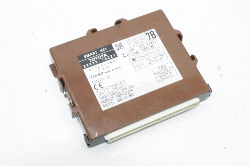 Moduł systemu bezkluczykowego KESSY (keyless) 8999076021