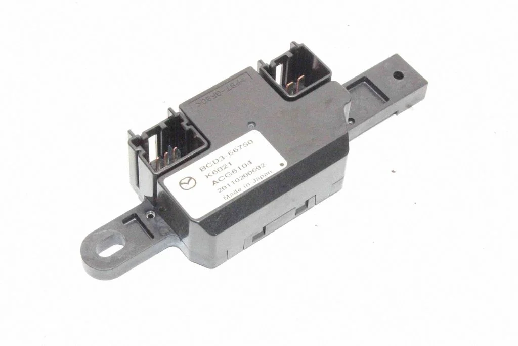Bezatslēgas sistēmas KESSY (keyless) vadības bloks/modulis – Mazda 3 II (2009-2013)