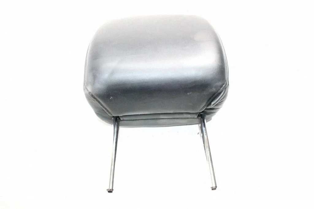 Front seat headrest – Lexus IS 220D-250-350 (2006-2013)