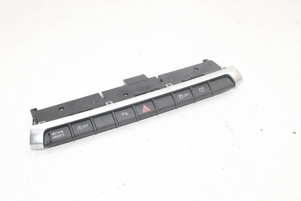 A set of switches – Audi A3 8Y (2020-)