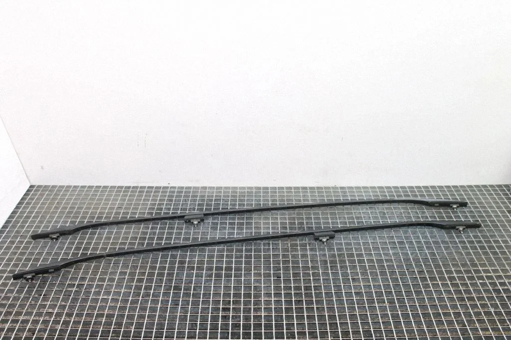 Roof transverse bars on the "horns" – BMW 5 Series E60 E61 (2004-2010)