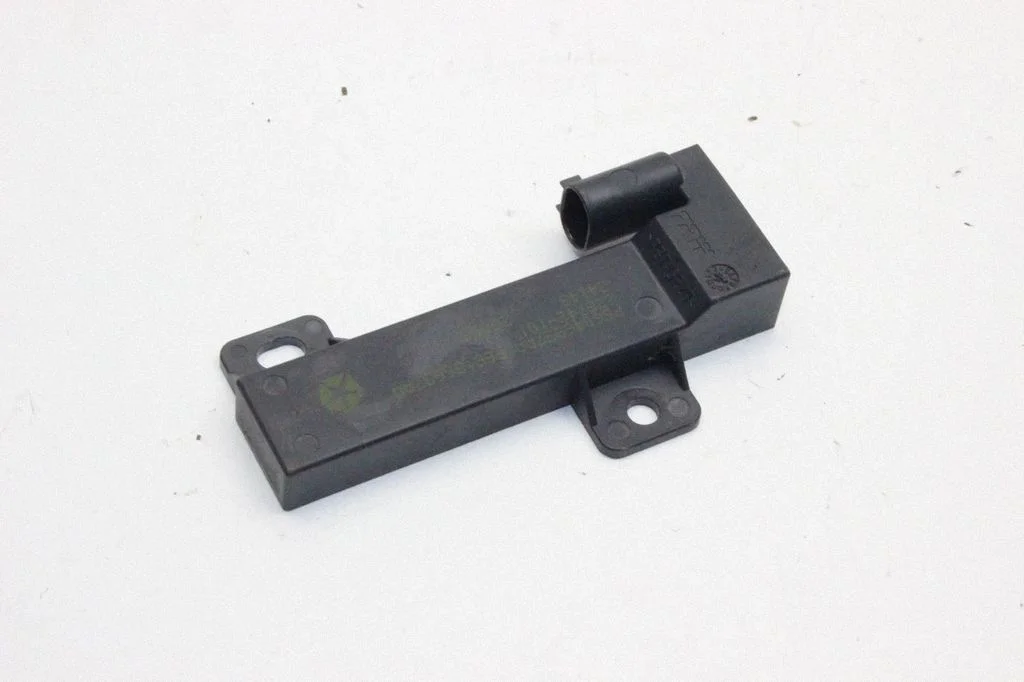 Bezatslēgas sistēmas antena – Jeep Grand Cherokee (2010-2021)