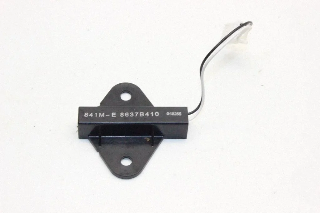 Antena systemu bezkluczykowego – Mitsubishi L200 (2015-)