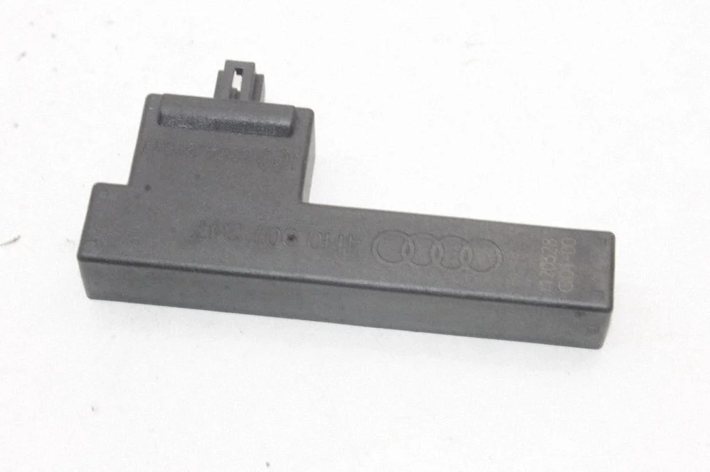 Keyless system antenna – Audi A8 S8 D4 4H (2010-2016)