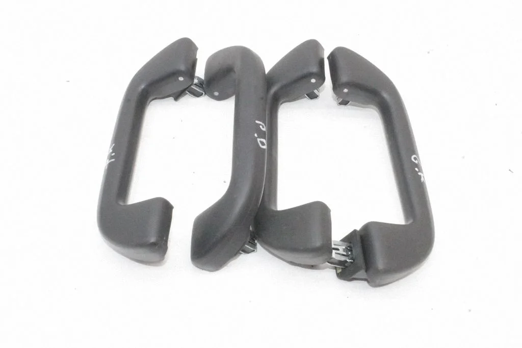 A set of handles for the ceiling – Honda Civic IX (2011-2017)