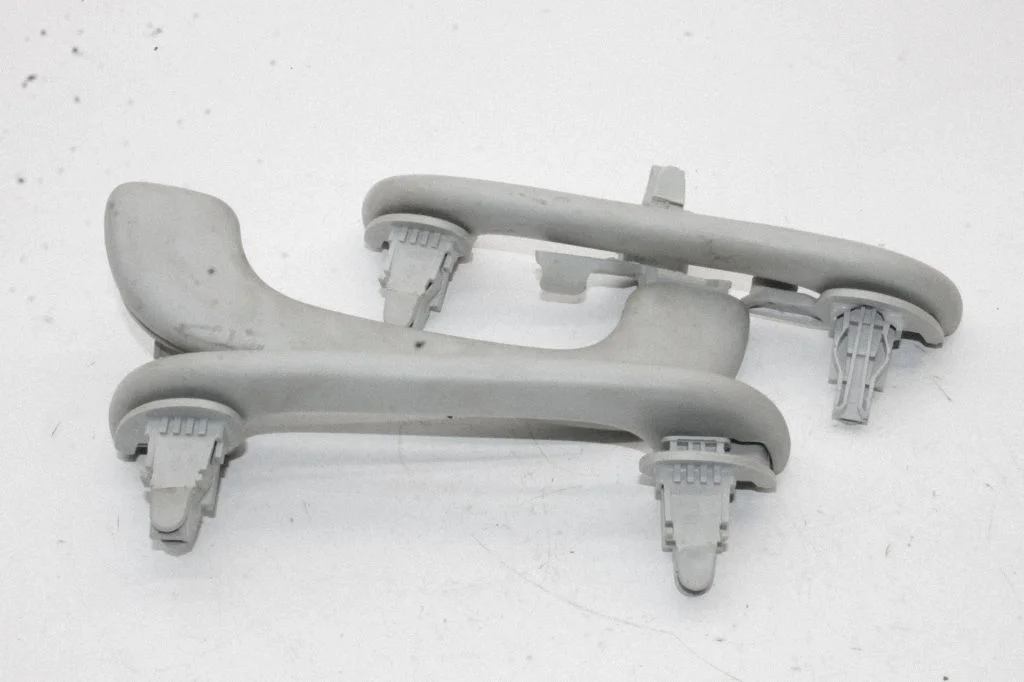 Uchwyty sufitowe (komplet) – Nissan Qashqai (2010-2014)
