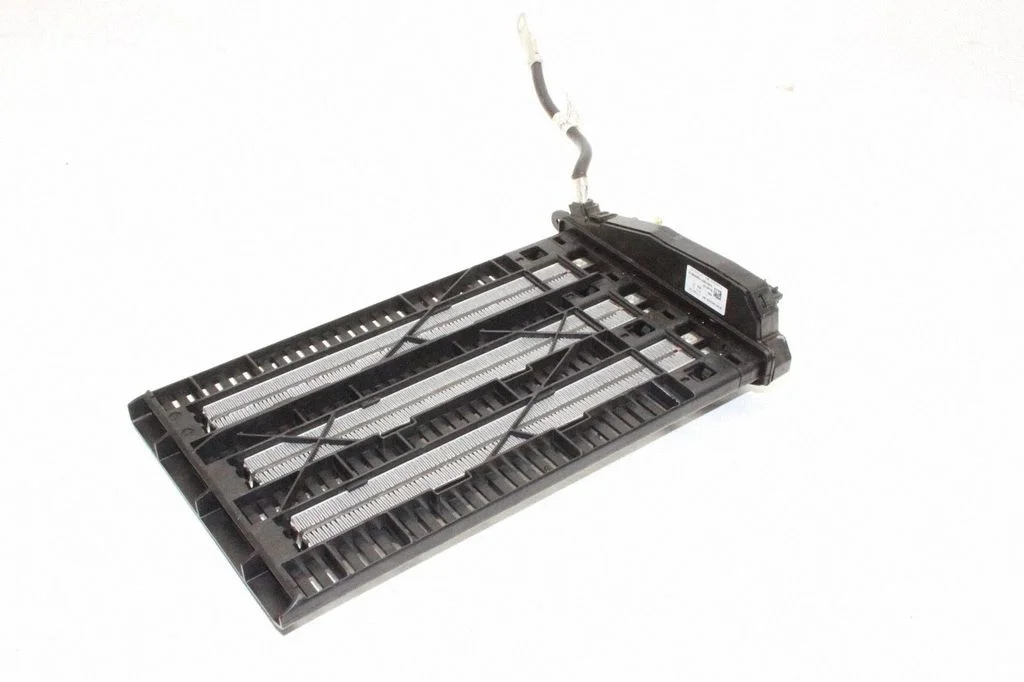 Elektriline salongi küttekeha radiaator – Mercedes-Benz C-klass W205 (2014-2021)