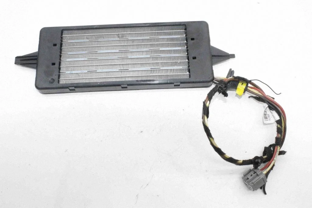 Elektriskais salona krāsniņas radiators P5340003