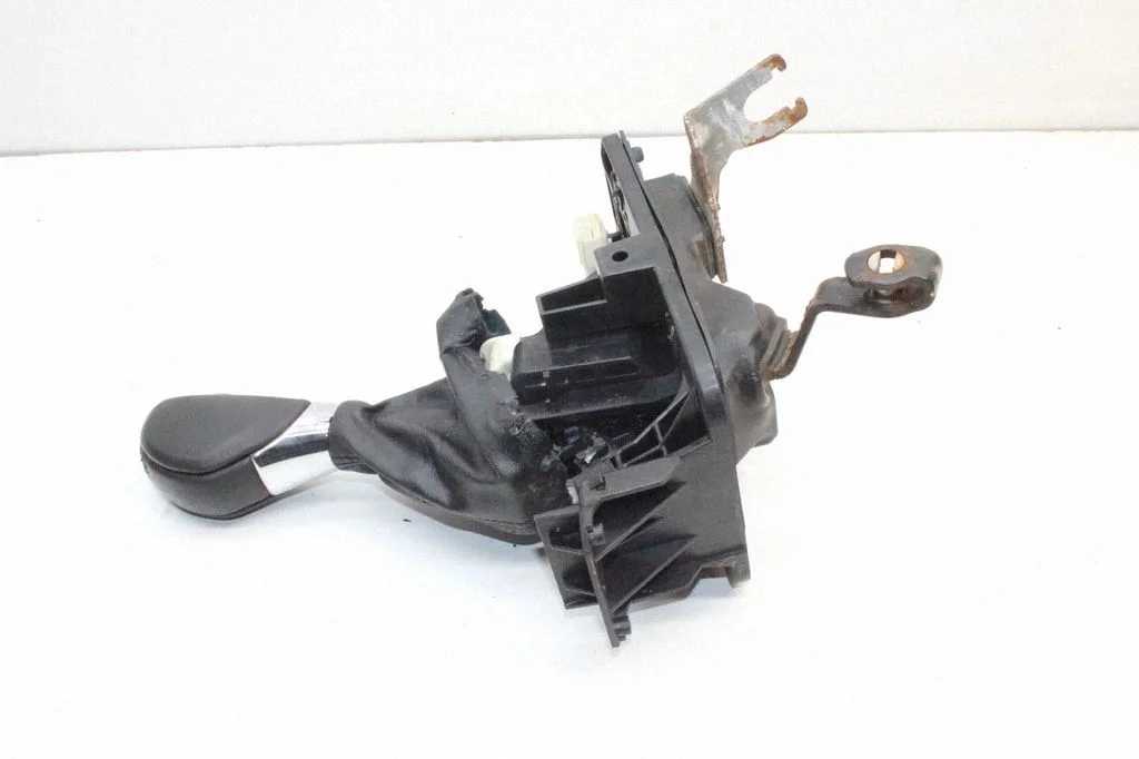 Gear selector mechanism – Subaru Outback (BS) (2015-2019)