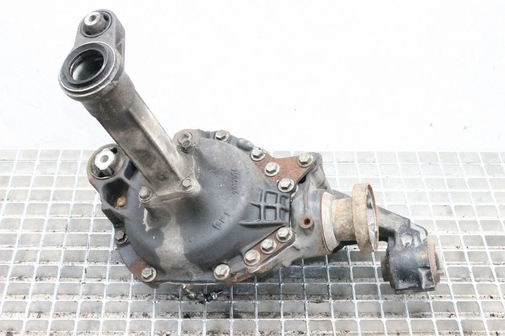 Priekšējais reduktors – Land Rover Range Rover Sport L320 (2005-2013)