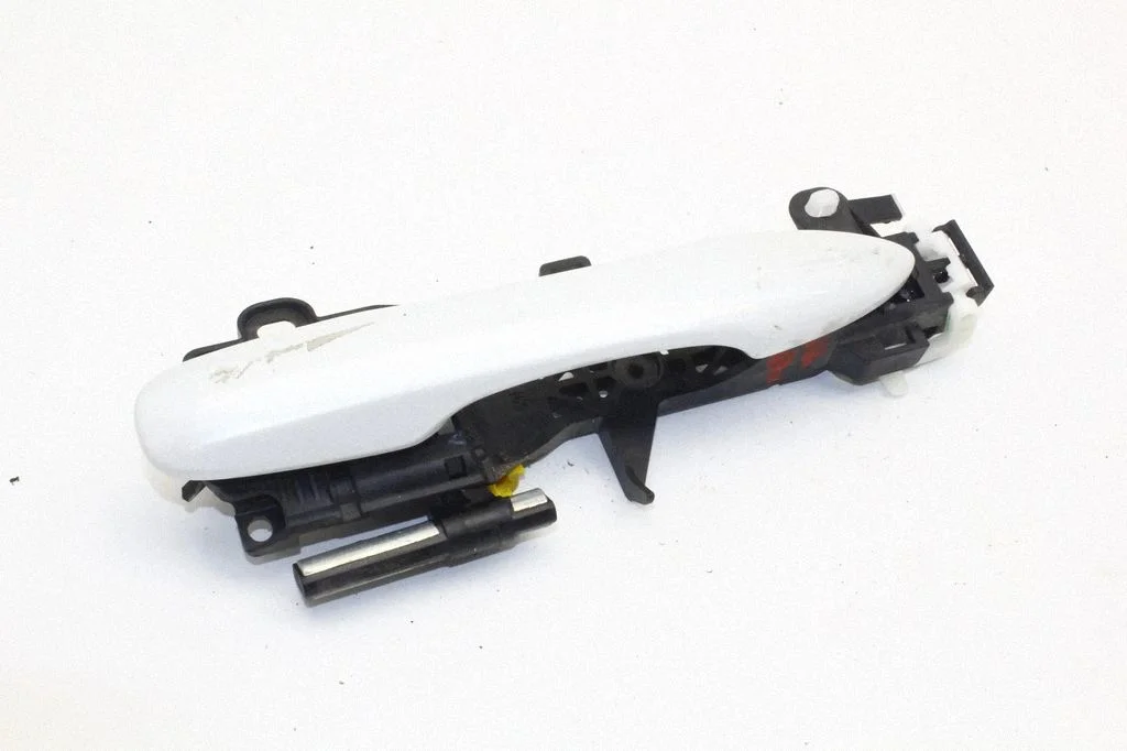 Front door exterior handle – Toyota Yaris XP210 (2020-)