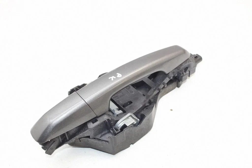 Front door exterior handle DK62224A00AA