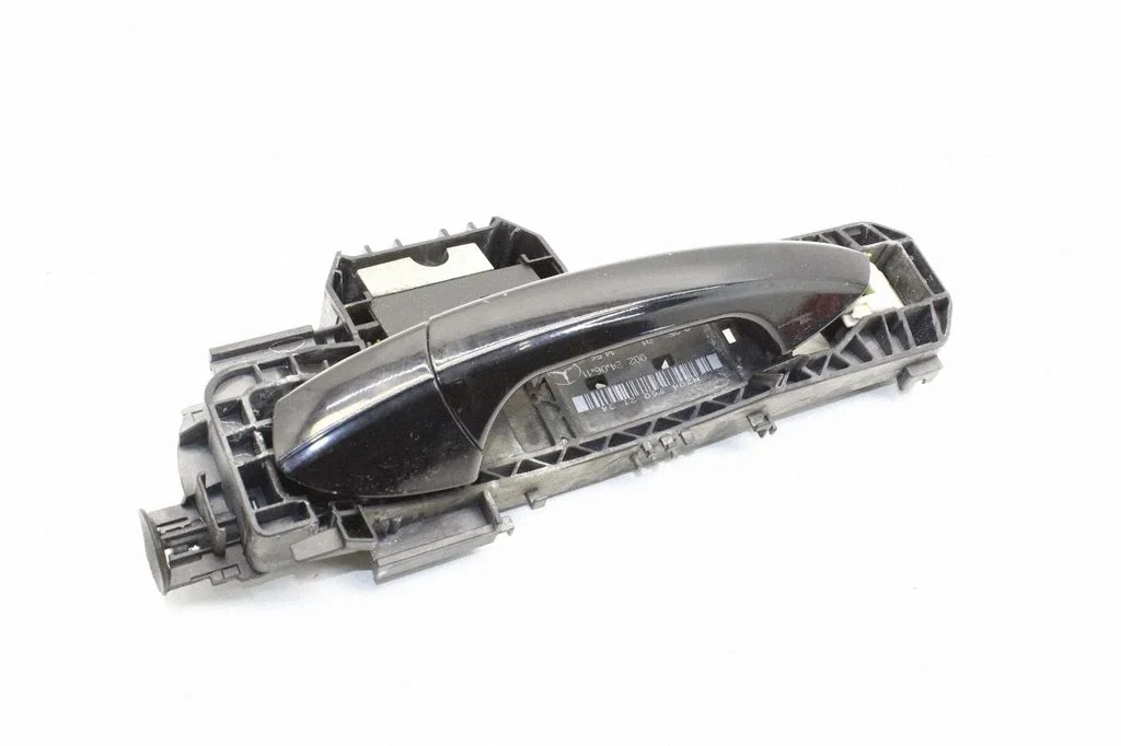 Esiukse välimine käepide – Mercedes-Benz E-klass W212 (2009-2016)