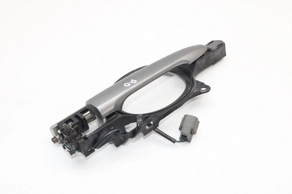 Front door exterior handle – Mitsubishi Outlander (2013-2021)
