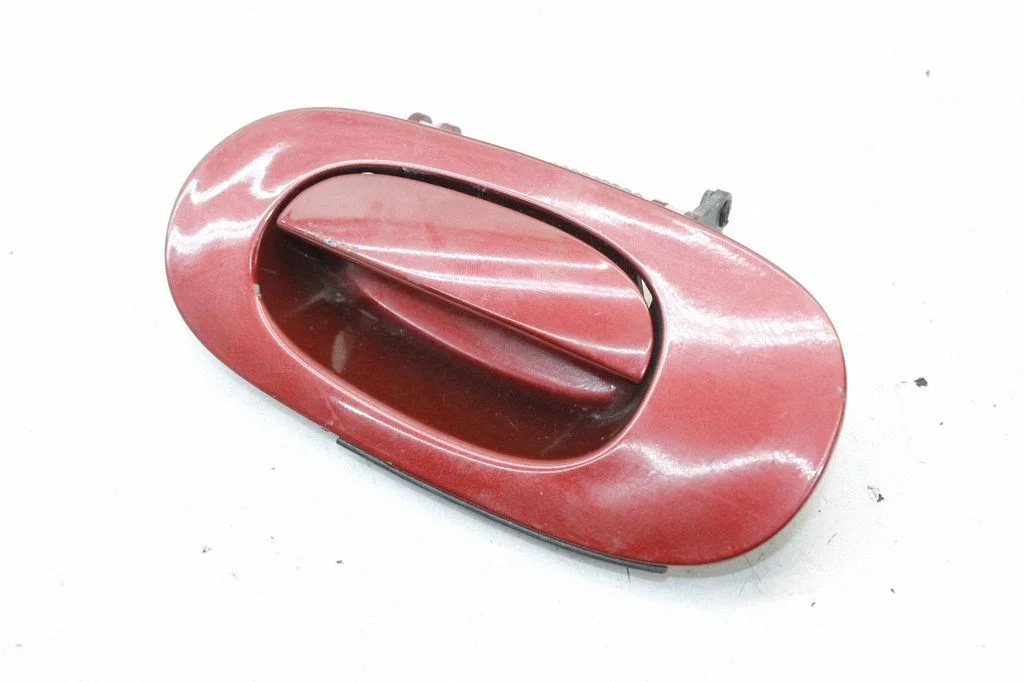 Front door exterior handle – front left