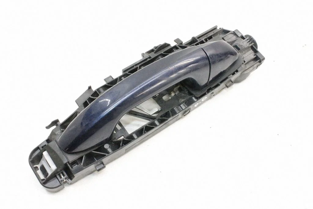 Klamka zewnętrzna drzwi przednich – Mercedes-Benz Klasa C W205 (2014-2021)