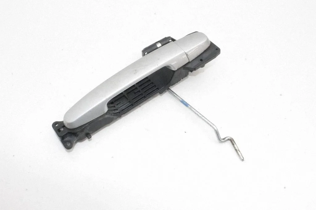 Front door exterior handle – Toyota Auris 150 (2006-2012)
