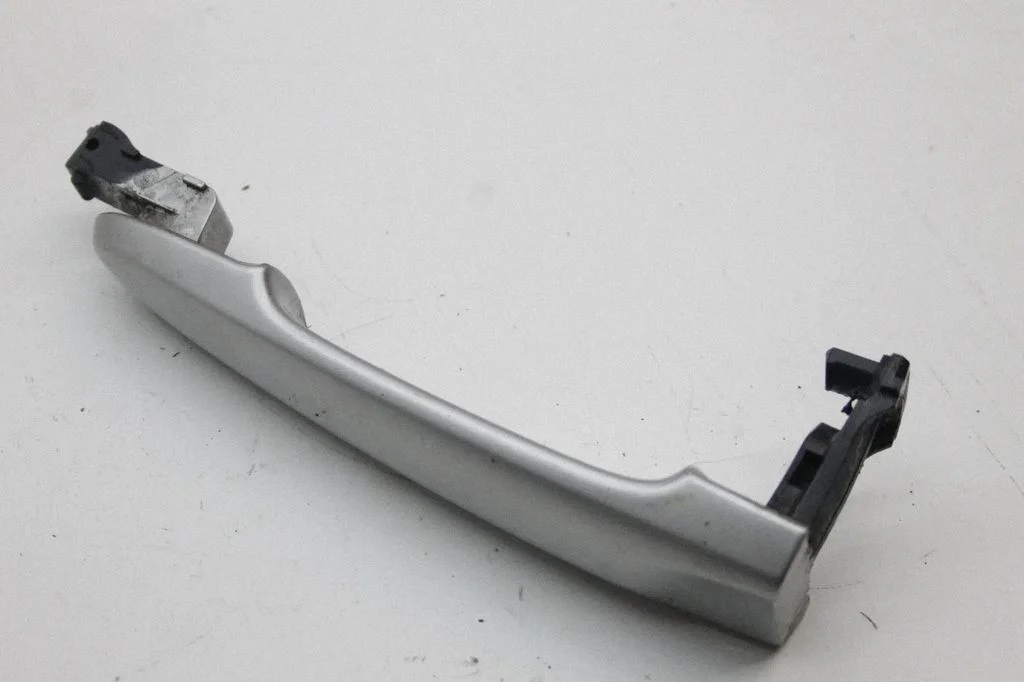 Klamka zewnętrzna drzwi przednich – Nissan Note (E12) (2014-2016)