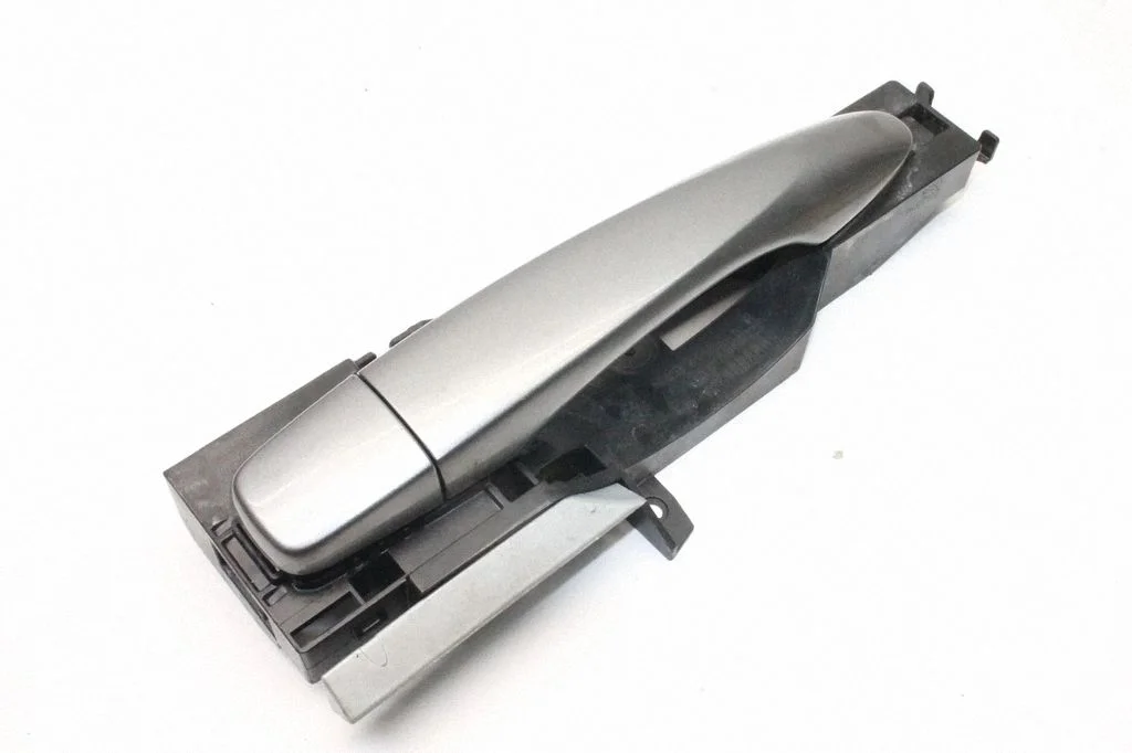 Front door exterior handle – Nissan Qashqai (2014-2016)