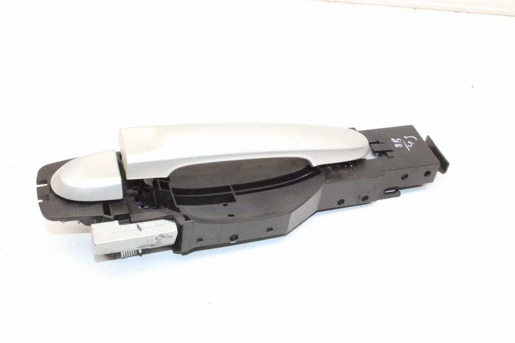 Front door exterior handle – Nissan Micra (2011-2016)
