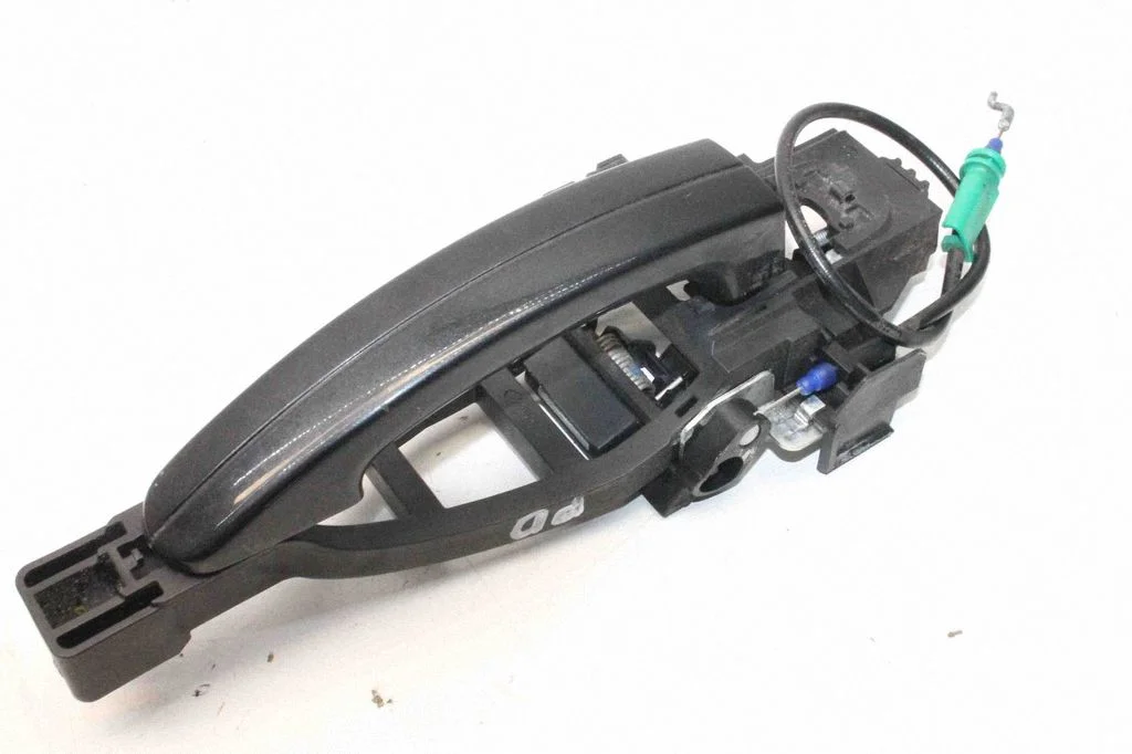 Esiukse välimine käepide – Ford Kuga II (2013-2019)