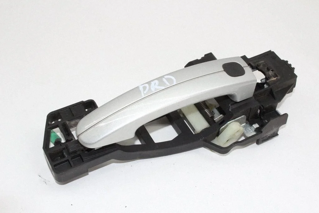 Esiukse välimine käepide – Ford Kuga II (2013-2019)