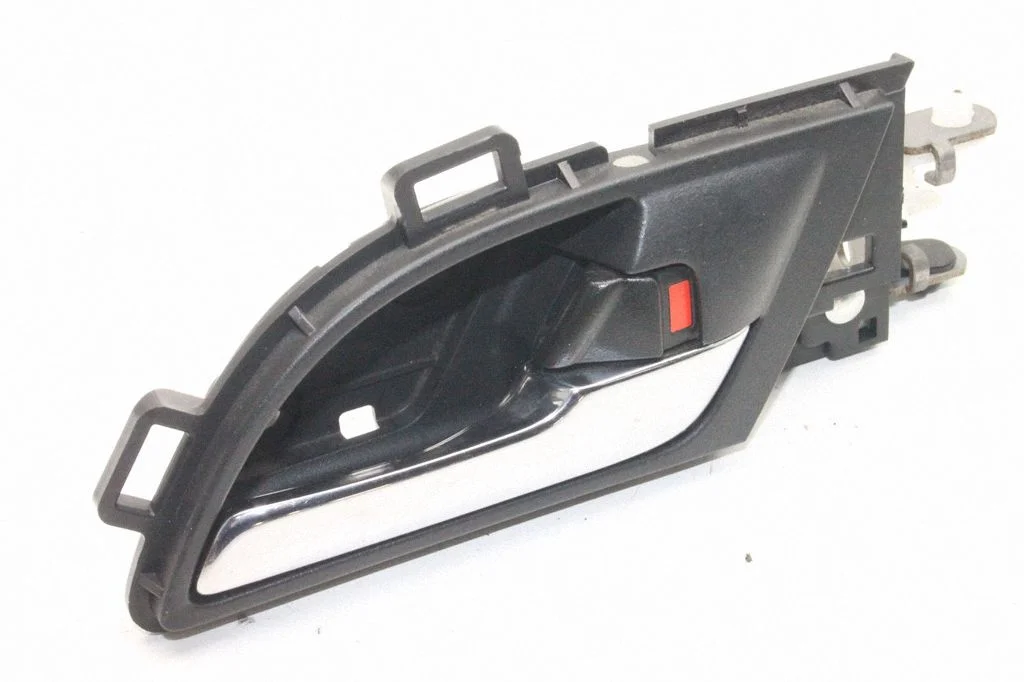 Iekšējais atvēršanas rokturis – Honda CR-V (2007-2012)