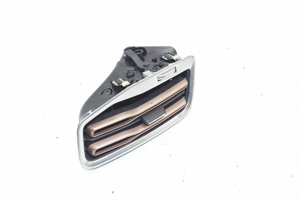 Dashboard air vent grill cover trim – Mercedes-Benz EQC (2019-)