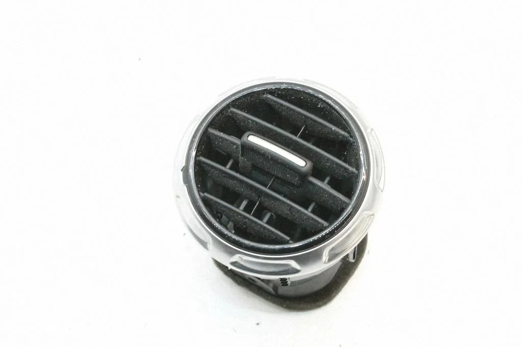 Kratka nawiewu szyby – Audi TT TTS Mk2 (2006-2014)