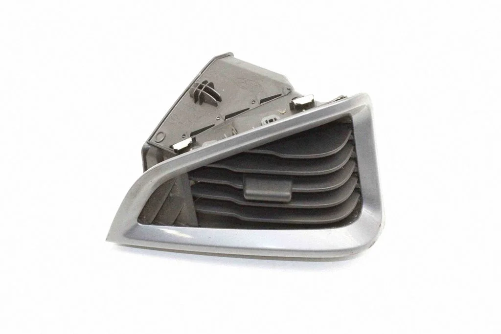 Kratka nawiewu szyby BK21V018B09CA