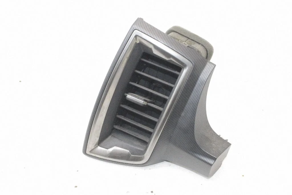 Kratka nawiewu szyby – Ford Ranger (2012-2018)
