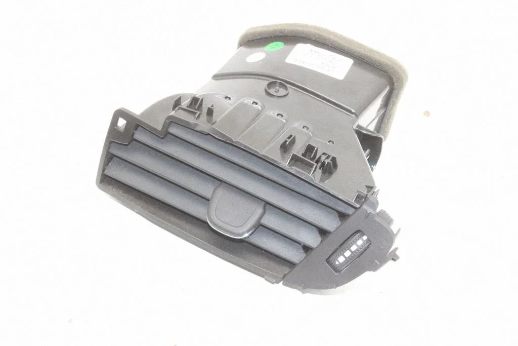 Kratka nawiewu szyby 39079604