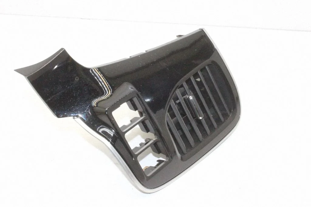 Dashboard air vent grill cover trim – Mitsubishi Outlander (2013-2021)