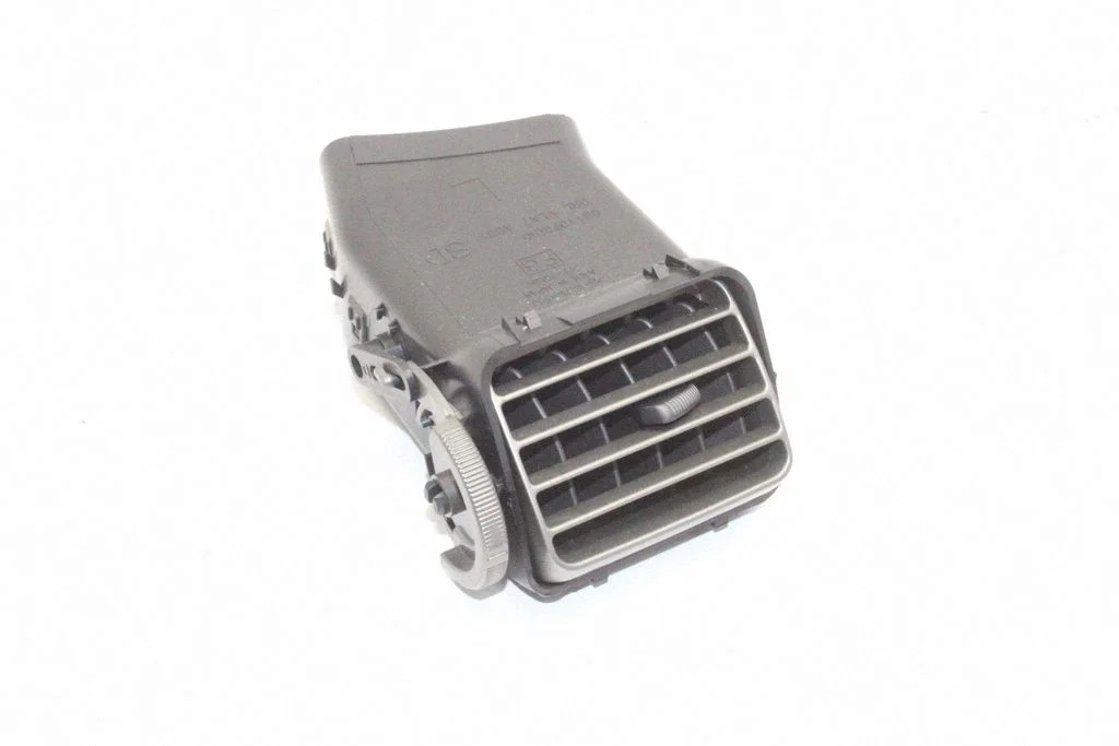 Paneļa gaisa restītes 66110FG010