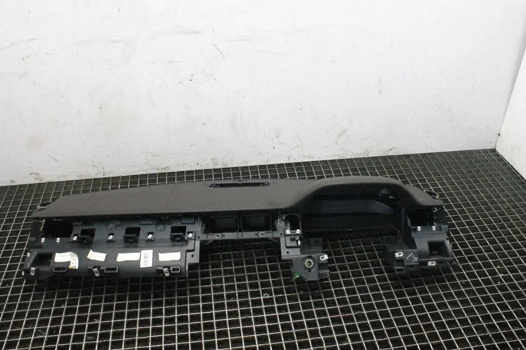 Deska rozdzielcza – Land Rover Range Rover Evoque L538 (2011-2018)