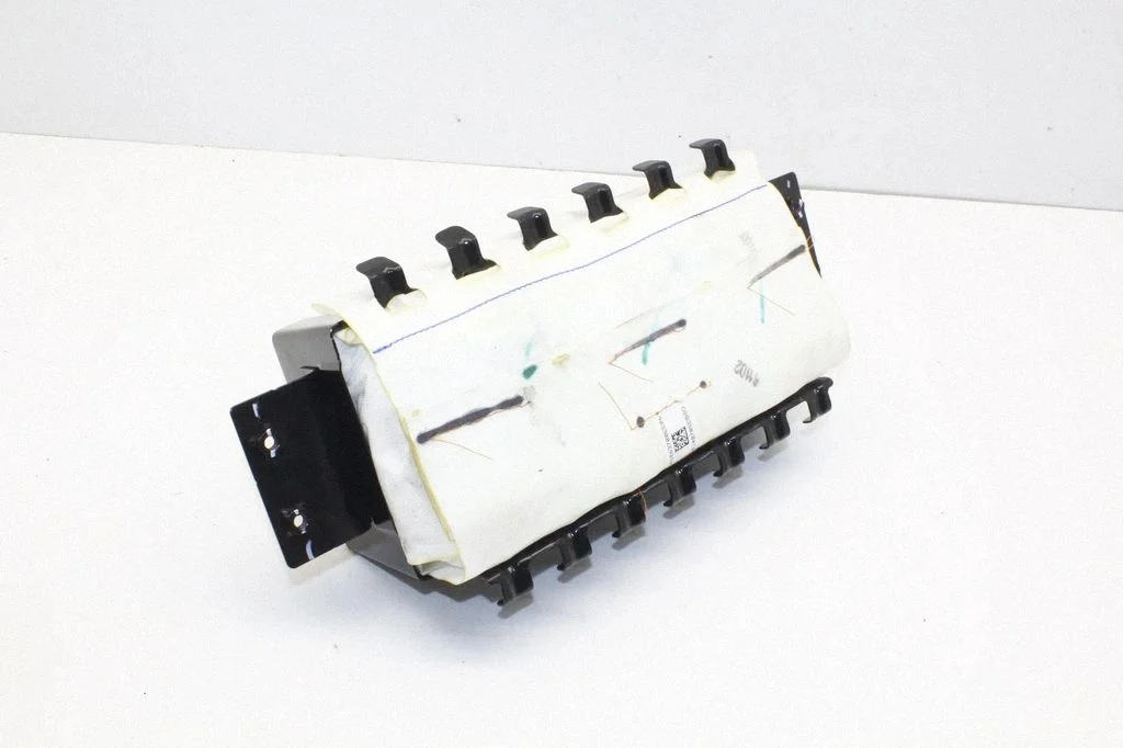Passenger airbag 107782400F