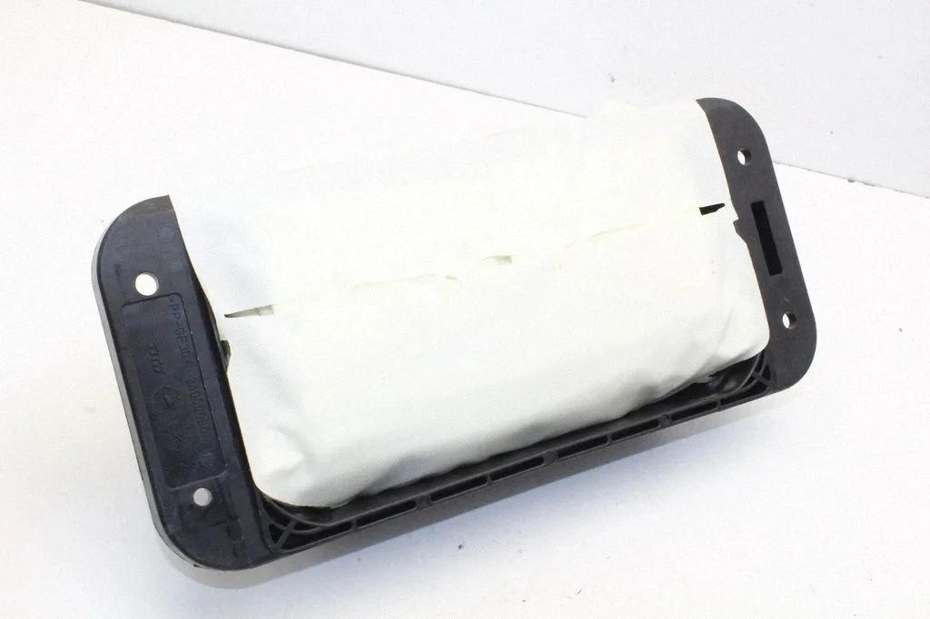 Passenger airbag – Mercedes-Benz CLS-Class C218 X218 (2011-2017)