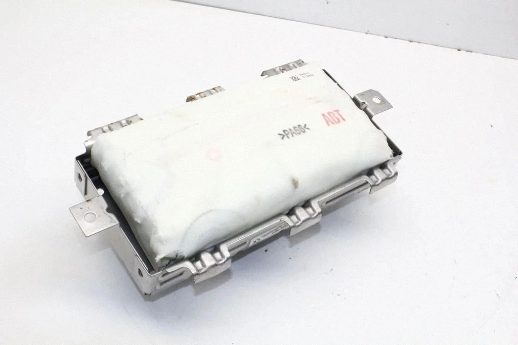 Passenger airbag – Toyota Yaris XP210 (2020-)