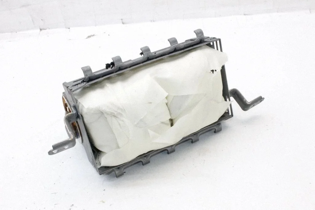 Passenger airbag – Lexus RX XU10 (1997-2003)