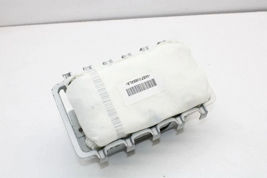 Pasažiera drošības spilvens – Mitsubishi Outlander (2013-2021)