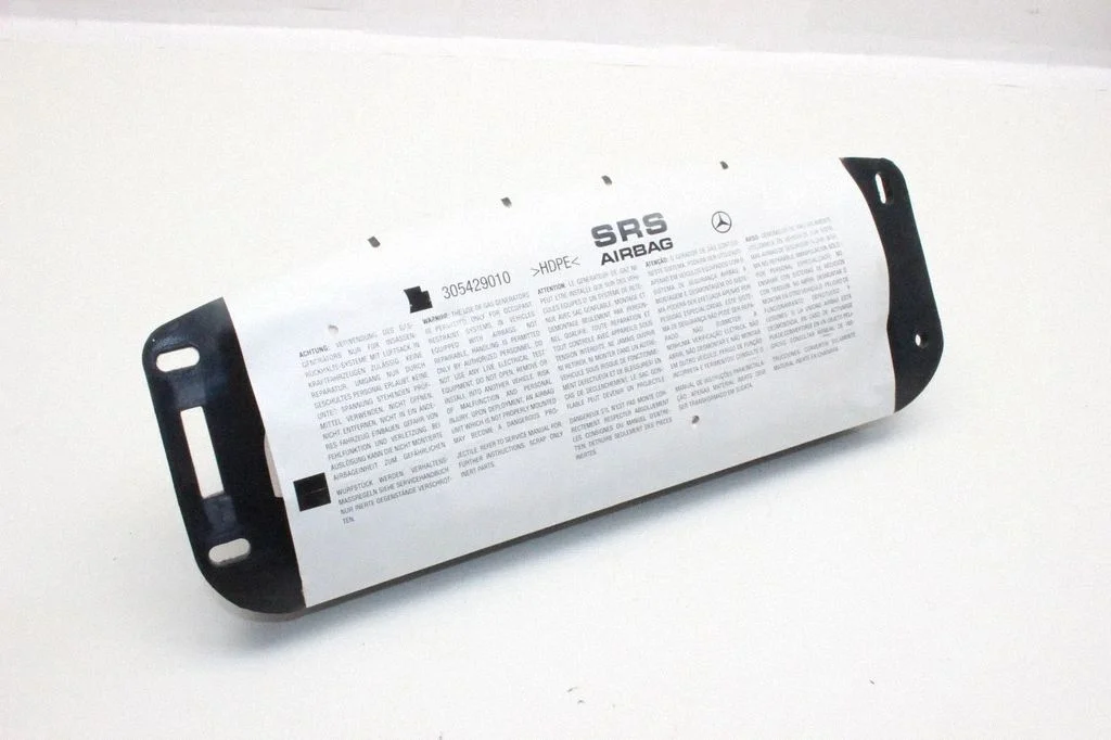 Pasažiera drošības spilvens – Mercedes-Benz C klase AMG W204 (2007-2014)