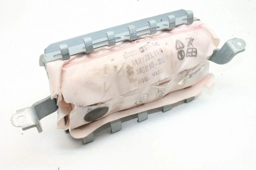 Passenger airbag – Nissan Qashqai (2014-2016)