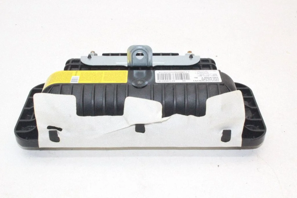 Passenger airbag – Mercedes-Benz E-Class W212 (2009-2016)