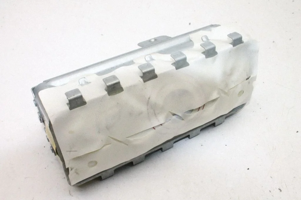 Passenger airbag 6R0880204 – Volkswagen Polo V 6R (2009-2017)