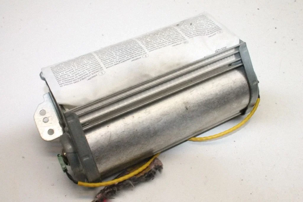 Passenger airbag – BMW X3 E83 (2003-2010)